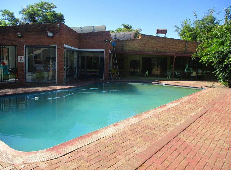 4 Bedroom Property for Sale in Langenhovenpark Free State